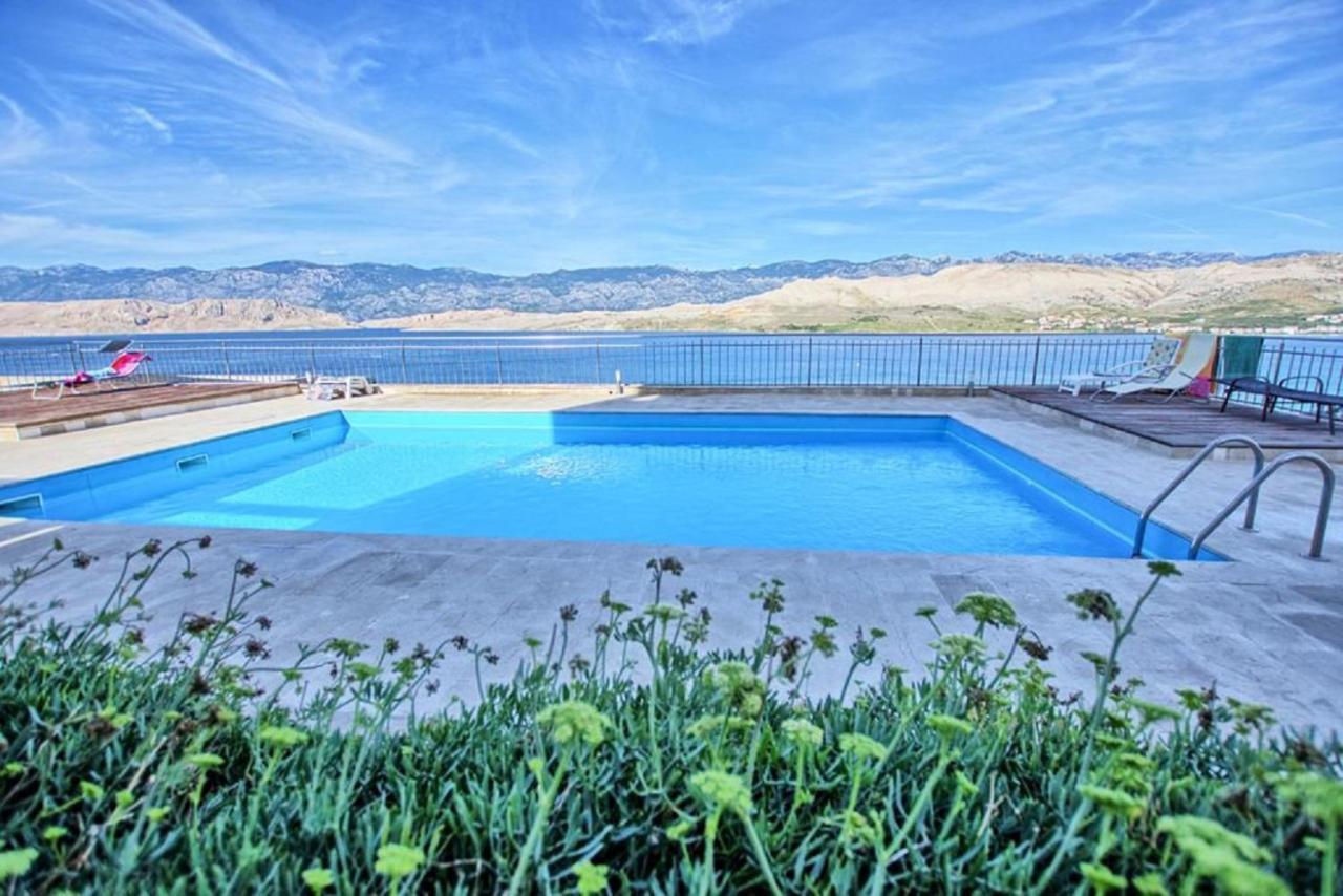 Sea View & Pool Studio Паг Экстерьер фото